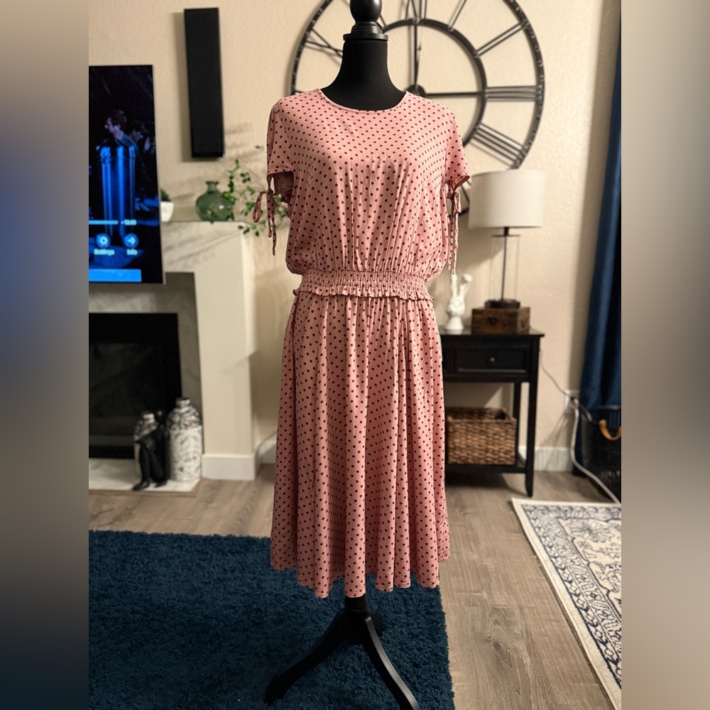 NWT Gal Meets Glam Corinne Polka Dot Smocked Waist A-line Dress - Picture 2 of 7